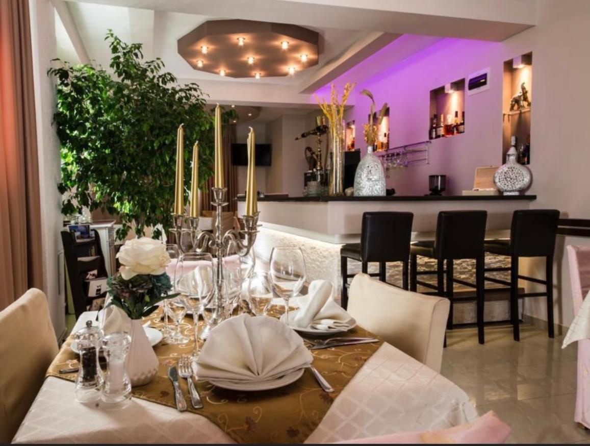 Hotel Garni Ideal بودغوريتْسا المظهر الخارجي الصورة